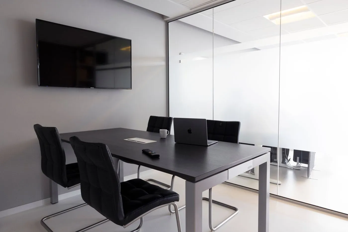 Representative meeting-room photograph.